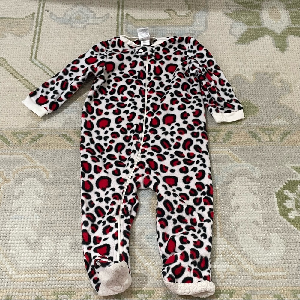 LEOPARD PAJAMAS